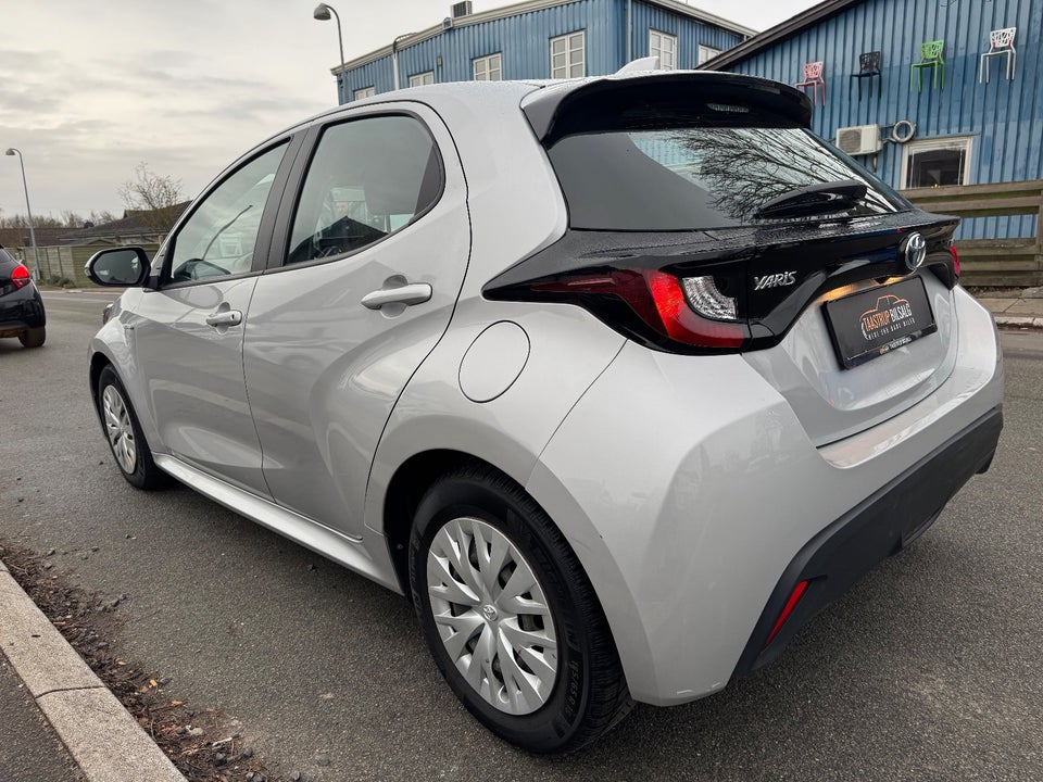 Toyota Yaris 1,5 Hybrid H3 Style e-CVT 5d