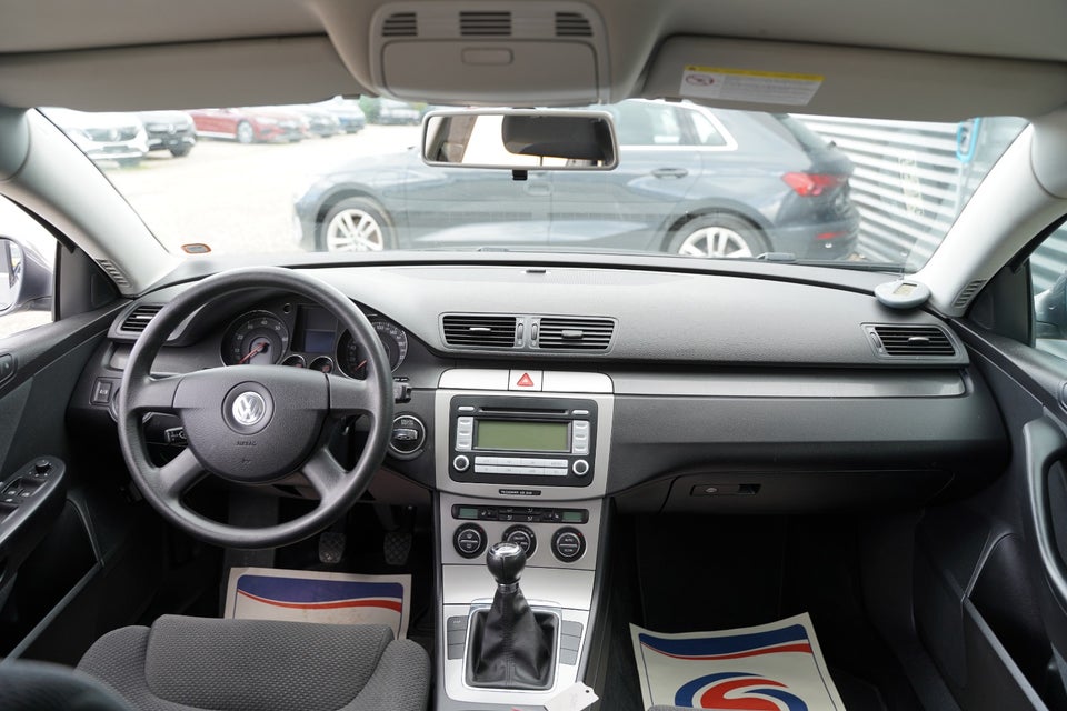 VW Passat 1,6 FSi Comfortline Variant 5d