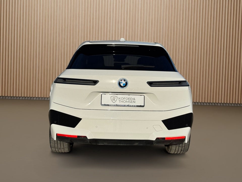 BMW iX xDrive40 Sport 5d