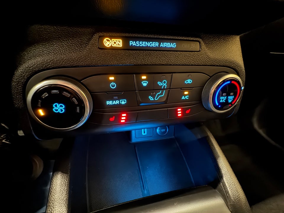 Ford Focus 1,0 EcoBoost Trend Edition 5d
