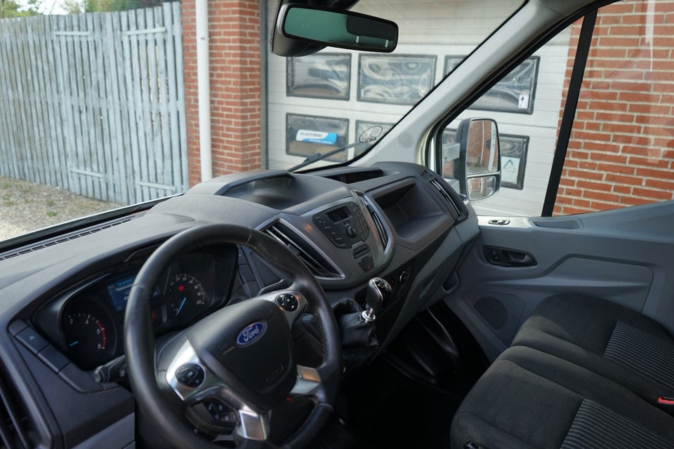 Ford Transit 350 L4 Chassis 2,0 TDCi 130 Ambiente H1 RWD