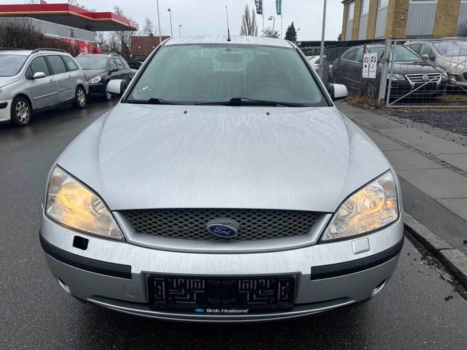 Ford Mondeo 2,0 145 Trend 4d
