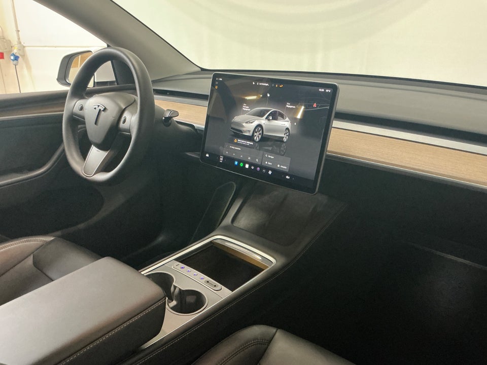 Tesla Model Y Performance AWD 5d