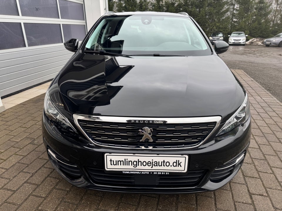 Peugeot 308 1,5 BlueHDi 130 Allure Grand SW 5d