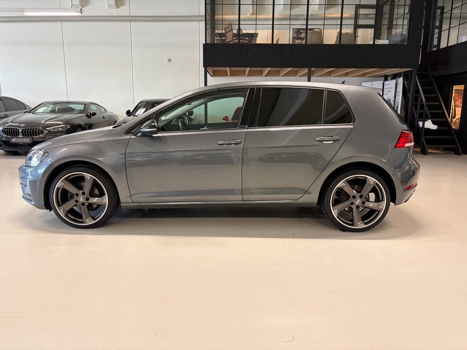 VW Golf VII 1,6 TDi 115 IQ.Drive DSG 5d