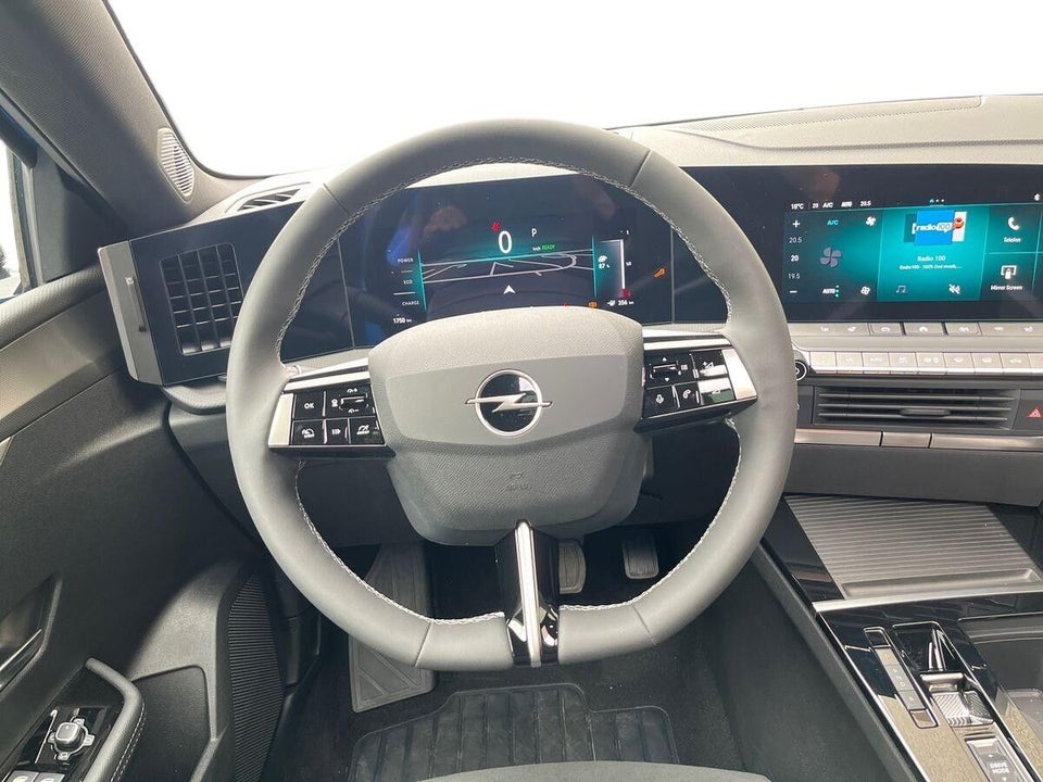 Opel Astra-e 54 GS Sports Tourer 5d