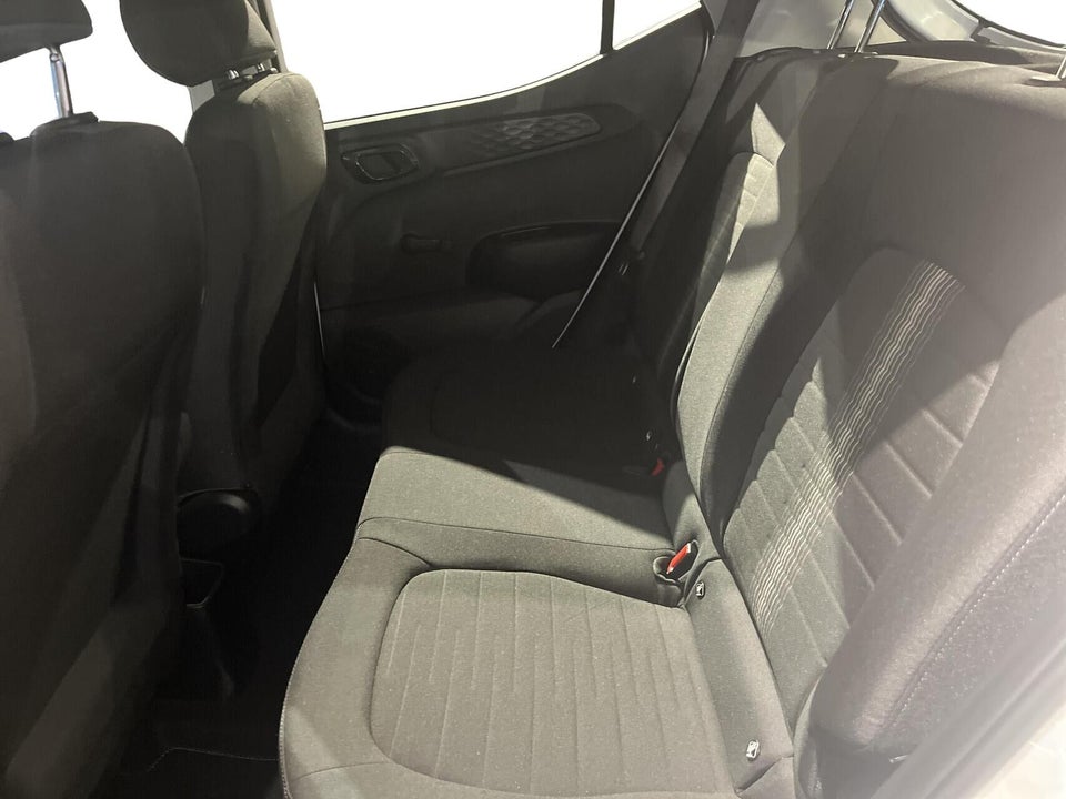 Hyundai i10 1,0 MPi Essential 5d