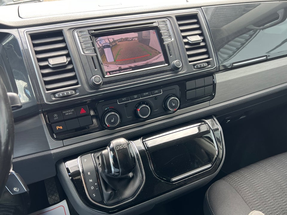 VW Multivan 2,0 TDi 150 Comfortline DSG kort