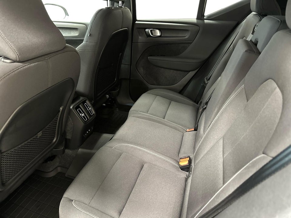 Volvo XC40 ReCharge Extended Range Core 5d