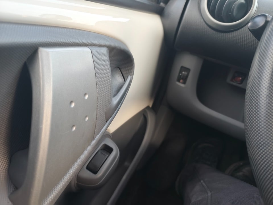 Citroën C1 1,0i SX 5d