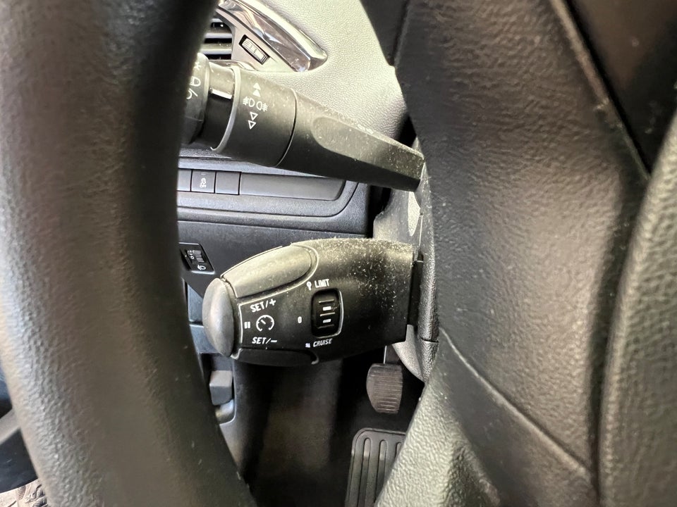 Peugeot 208 1,2 VTi Active 5d