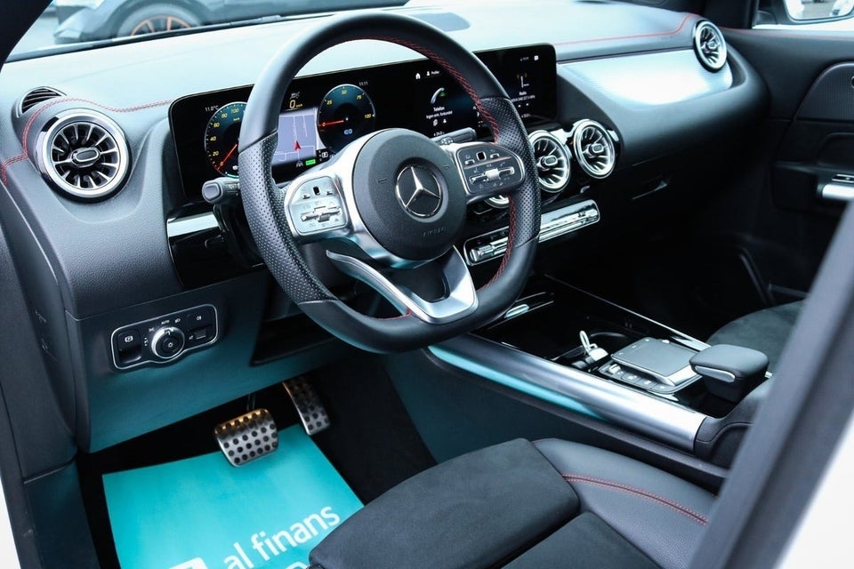 Mercedes EQA350 AMG Line 4Matic 5d