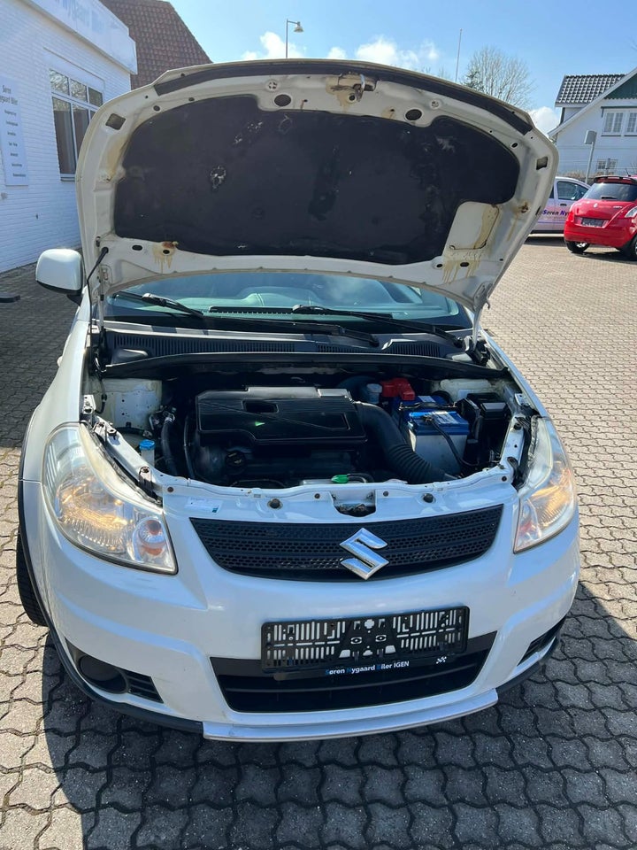 Suzuki SX4 1,6 GL-A 5d