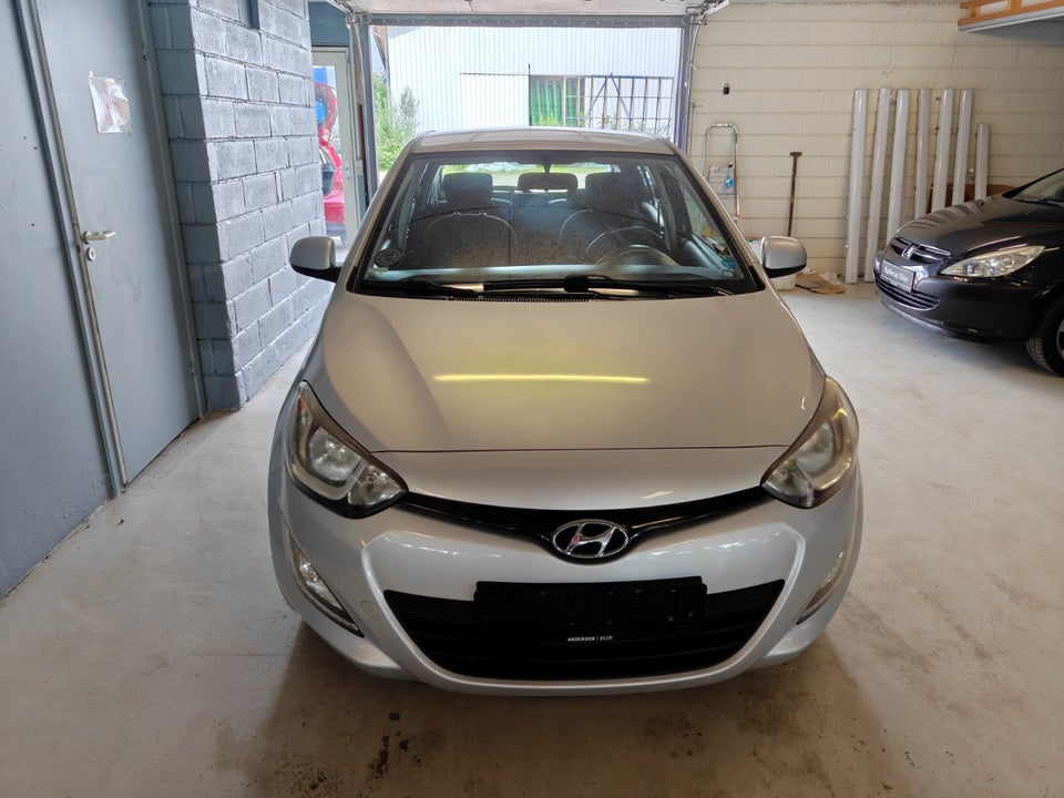 Hyundai i20 1,25 Classic XTR 5d