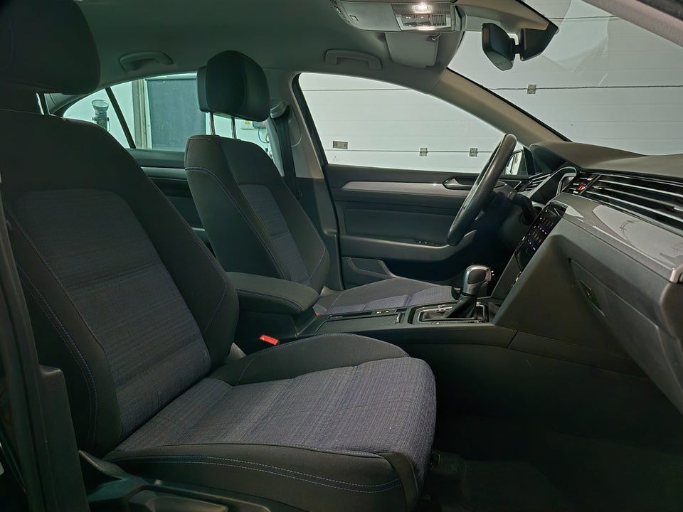 VW Passat 1,4 GTE High DSG 4d