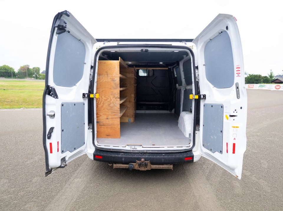 Ford Transit Custom 300 L2 2,0 TDCi 130 Ambiente