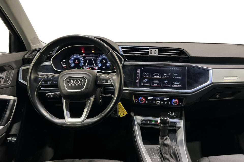 Audi Q3 45 TFSi e Attitude plus S-tr. 5d