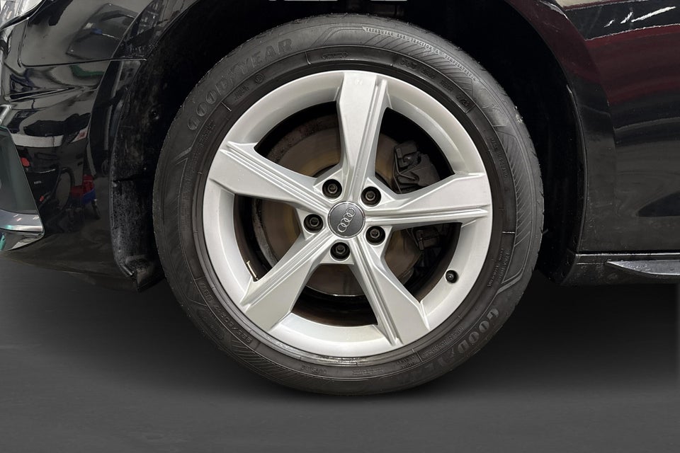 Audi A4 40 TFSi Advanced Prestige Tour plus Avant S-tr. 5d