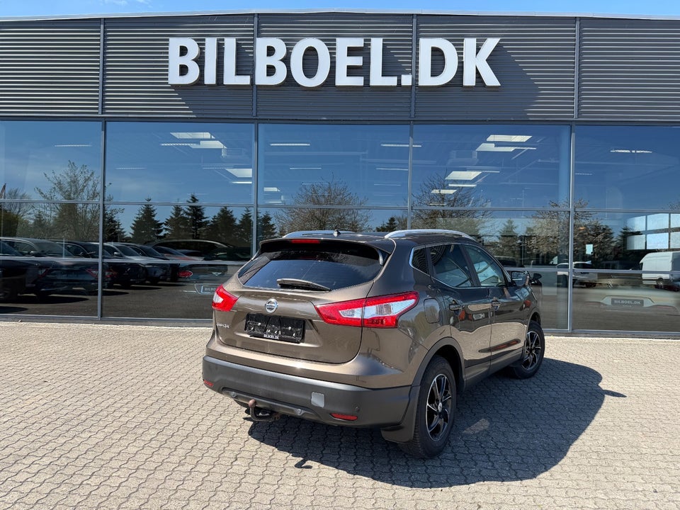 Nissan Qashqai 1,2 Dig-T 115 N-Connecta 5d