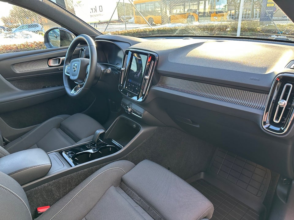 Volvo XC40 P6 ReCharge Plus 5d