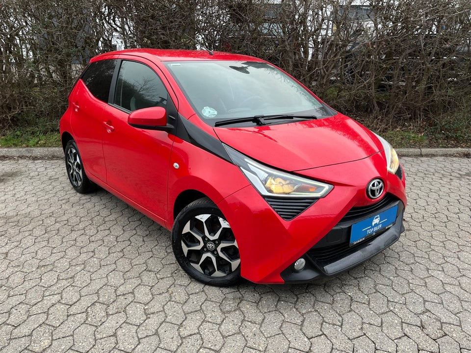 Toyota Aygo 1,0 VVT-i x-clusiv x-shift 5d