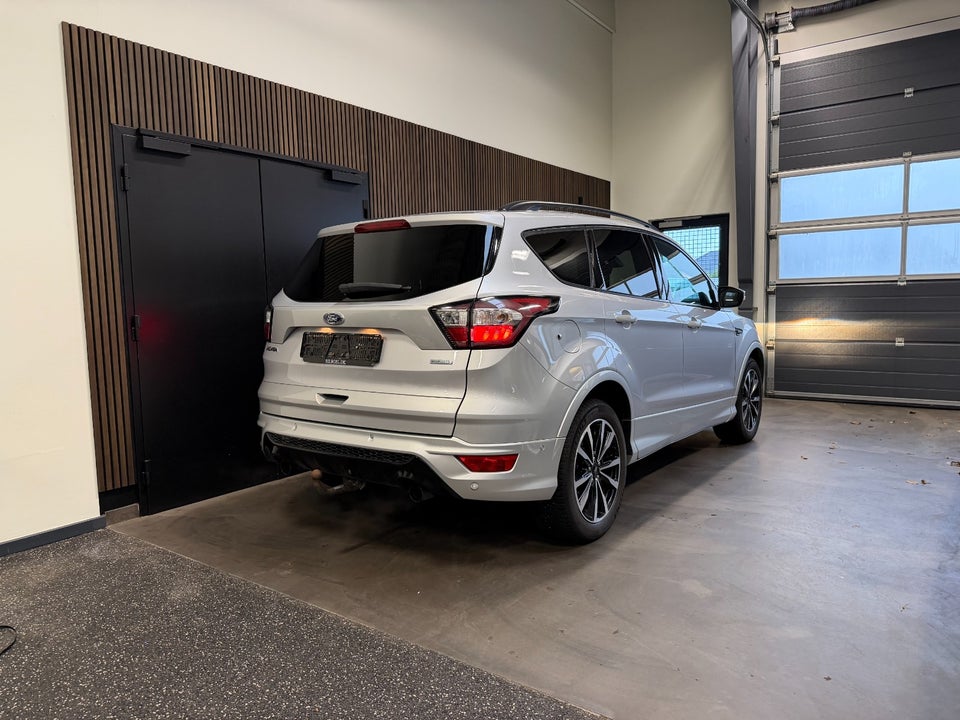 Ford Kuga 1,5 SCTi 150 ST-Line 5d