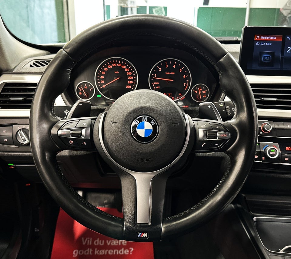 BMW 330i 2,0 Touring M-Sport aut. 5d