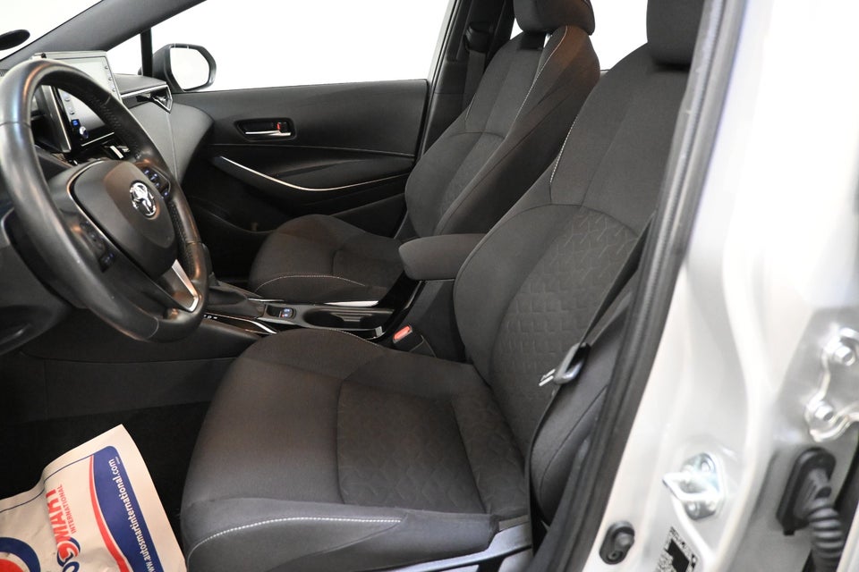 Toyota Corolla 1,8 Hybrid H3 MDS 5d