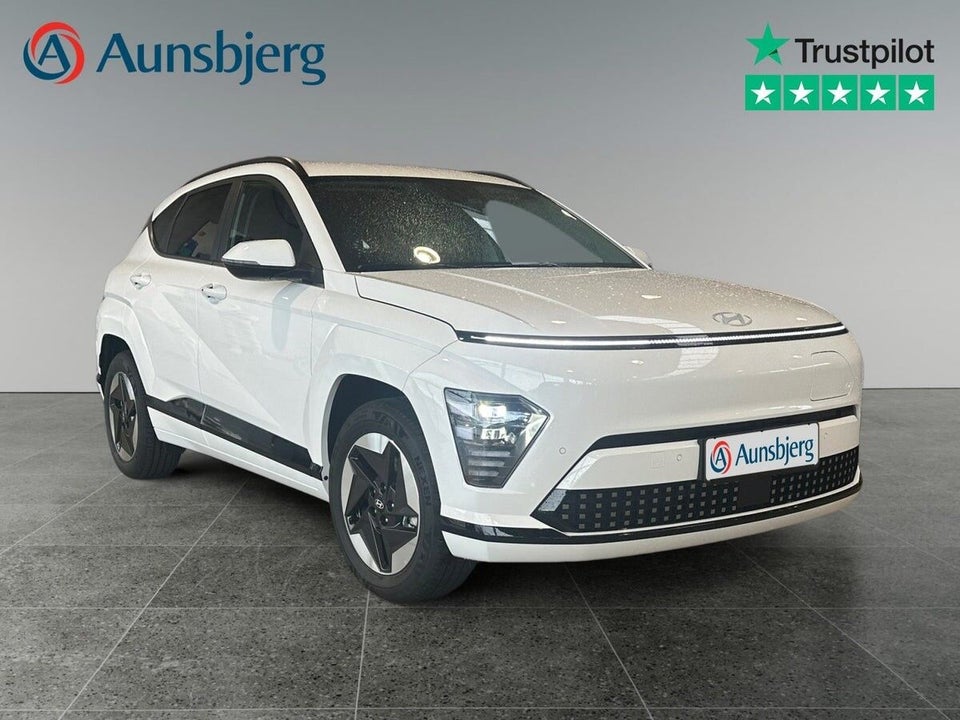 Hyundai Kona 48 EV Advanced Van 5d