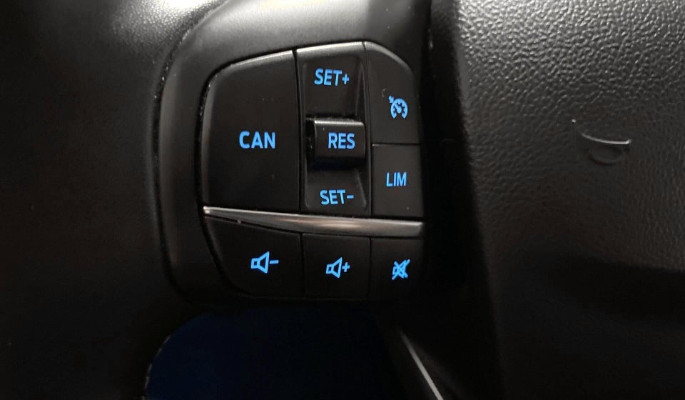 Ford Puma 1,0 EcoBoost mHEV Titanium 5d