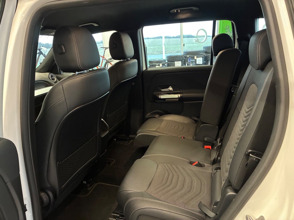 Mercedes EQB300 Progressive Advance 4Matic 5d