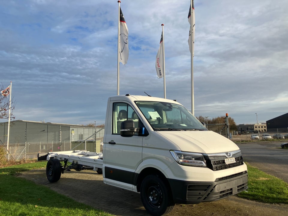 MAN TGE 2,0 3.160 Chassis L4 aut. RWD