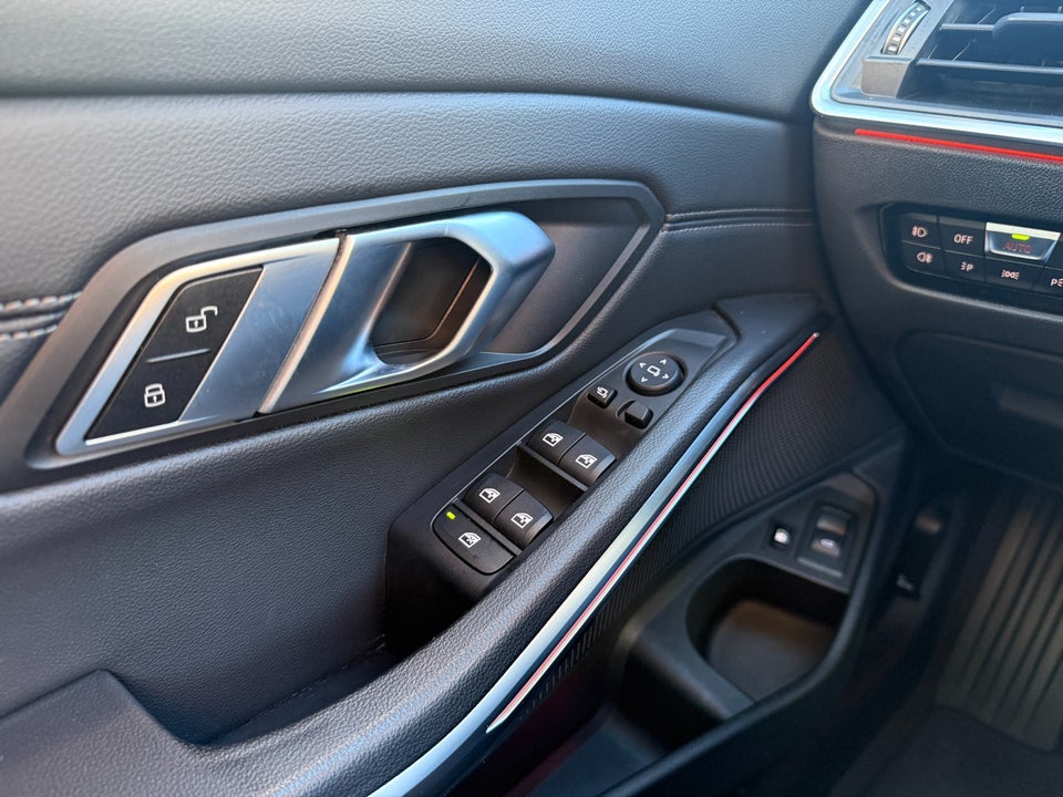 BMW 330e 2,0 Touring Sport Line aut. 5d