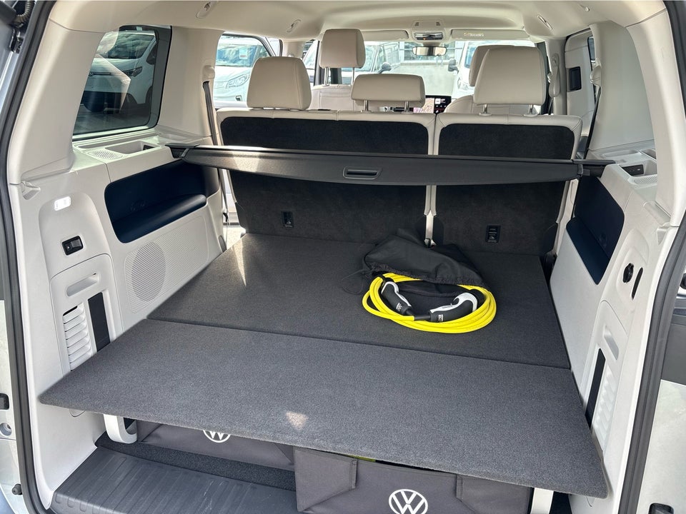 VW ID.Buzz 77 Style 75 Years Edition SWB 5d