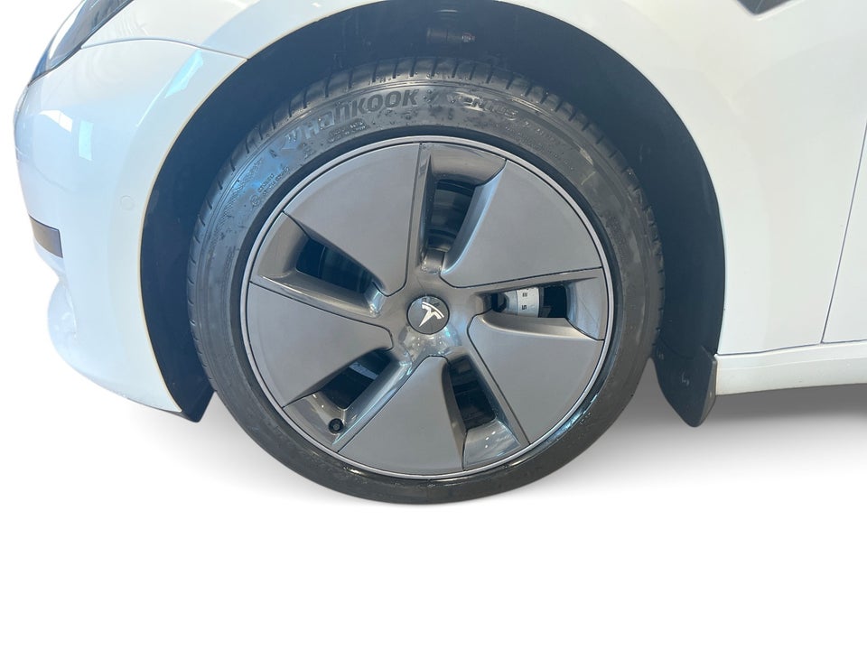 Tesla Model 3 Standard Range+ RWD 4d