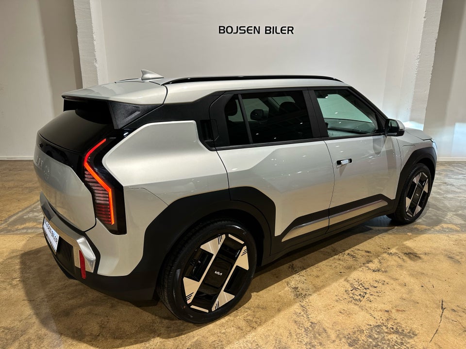 Kia EV3 81 Long Range Upgrade 5d