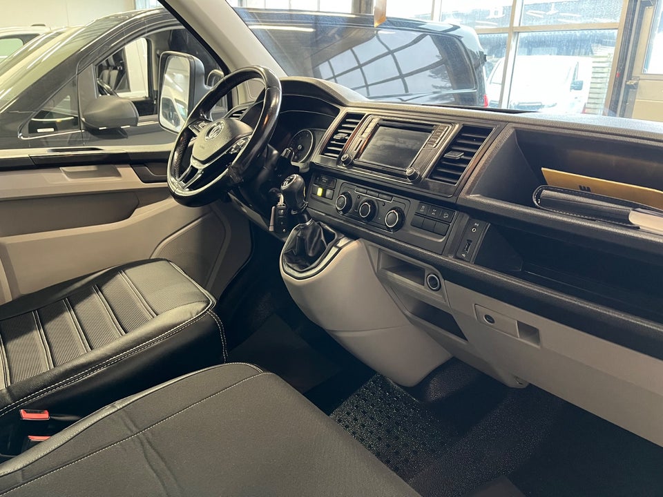 VW Transporter 2,0 TDi 150 Db.Kab m/lad 4Motion 4d