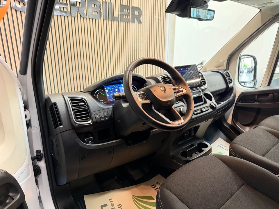 Peugeot e-Boxer 435 110 L3H2 Premium