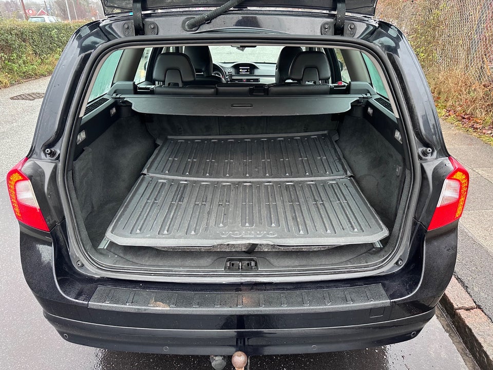 Volvo V70 1,6 DRIVe Summum aut. 5d