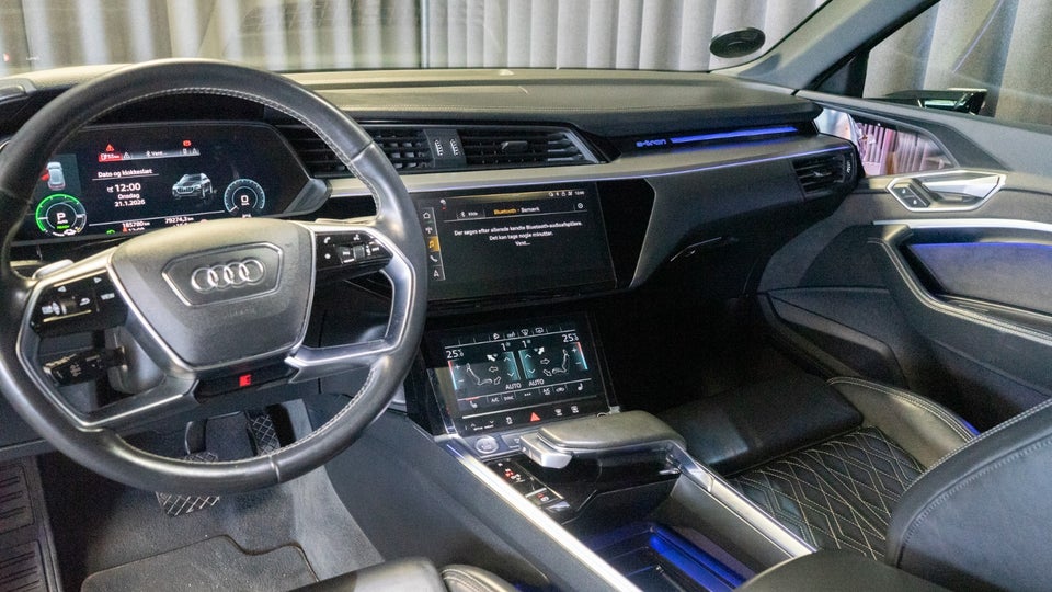 Audi e-tron 55 S-line Sportback quattro 5d