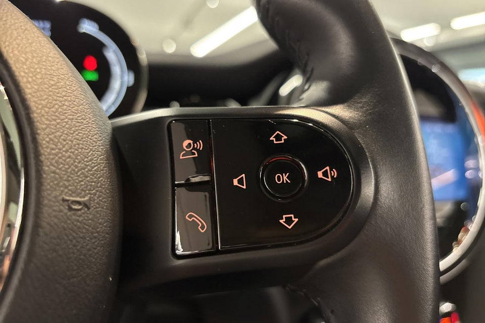 MINI Cooper SE Essential Trim 3d