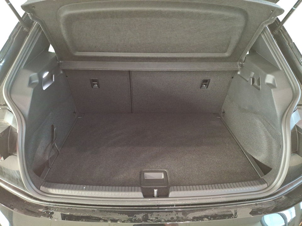 Cupra Born 59 e-Boost 5d