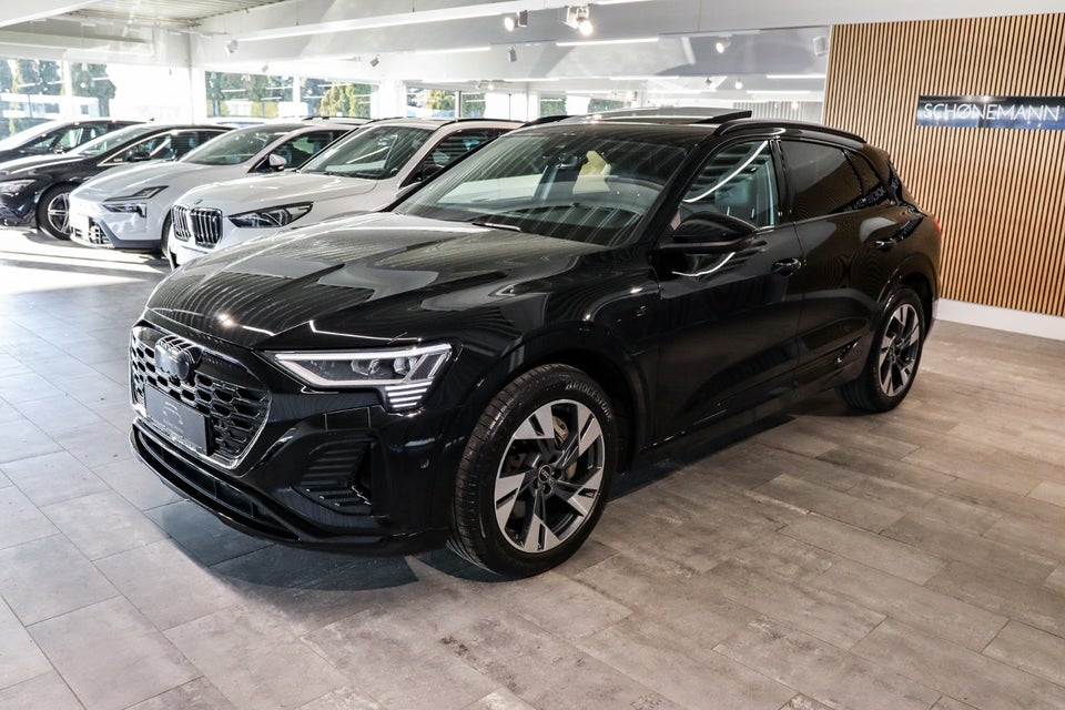 Audi Q8 e-tron 55 S-line Black Edition quattro 5d