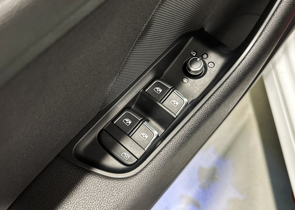 Audi A3 1,4 e-tron Sportback S-tr. 5d