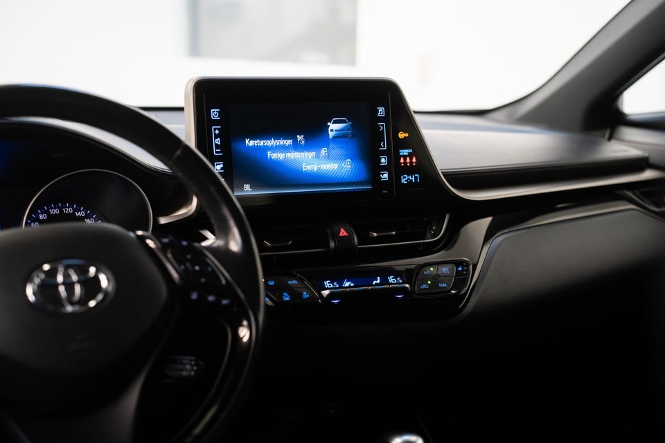 Toyota C-HR 1,8 Hybrid C-LUB Business CVT 5d