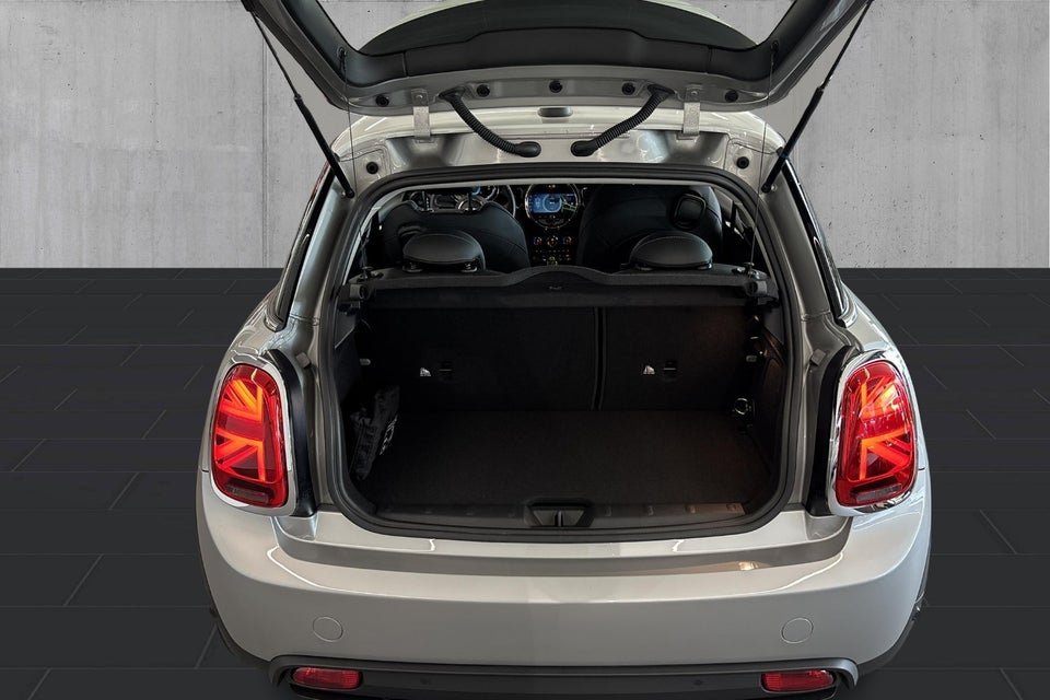 MINI Cooper SE Classic Trim 3d