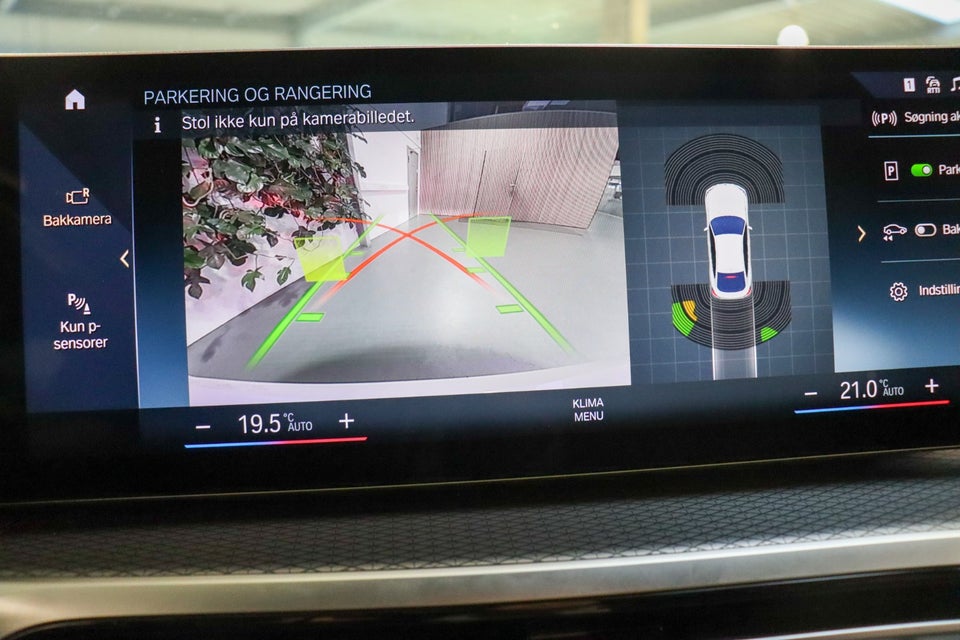 BMW i4 eDrive35 Charged 5d