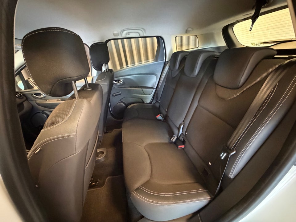 Renault Clio IV 1,5 dCi 90 Zen Sport Tourer 5d