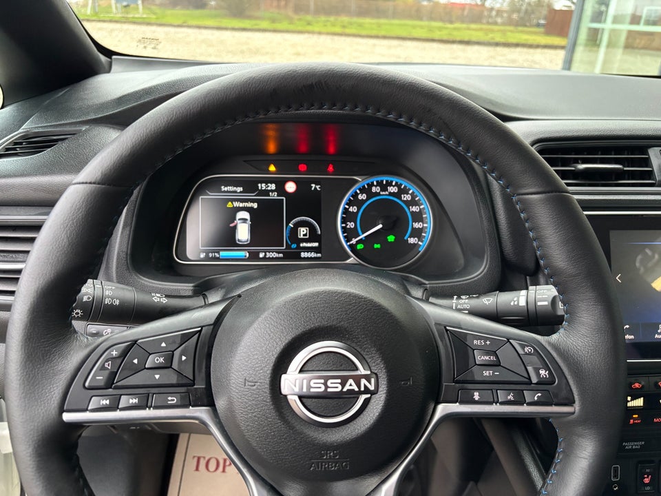 Nissan Leaf 59 e+ Acenta 5d