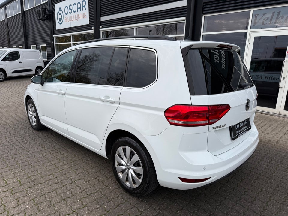 VW Touran 2,0 TDi 115 Comfortline DSG Van 5d